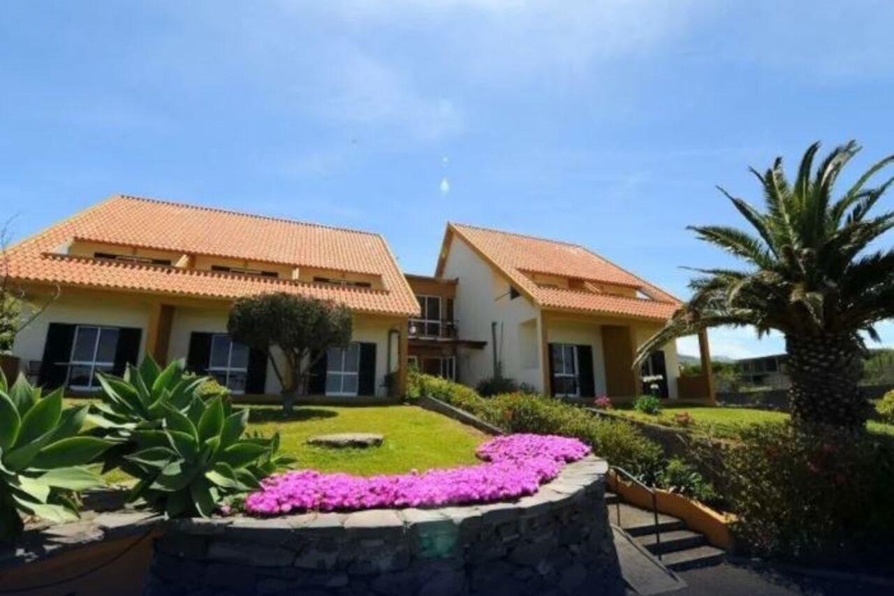 Residencial Farol Bed & Breakfast Ponta do Pargo Eksteriør bilde