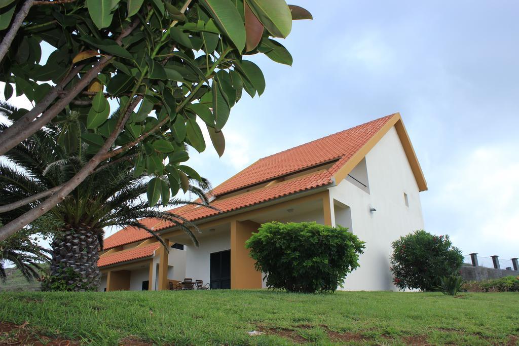 Residencial Farol Bed & Breakfast Ponta do Pargo Eksteriør bilde
