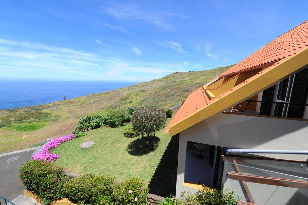 Residencial Farol Bed & Breakfast Ponta do Pargo Eksteriør bilde