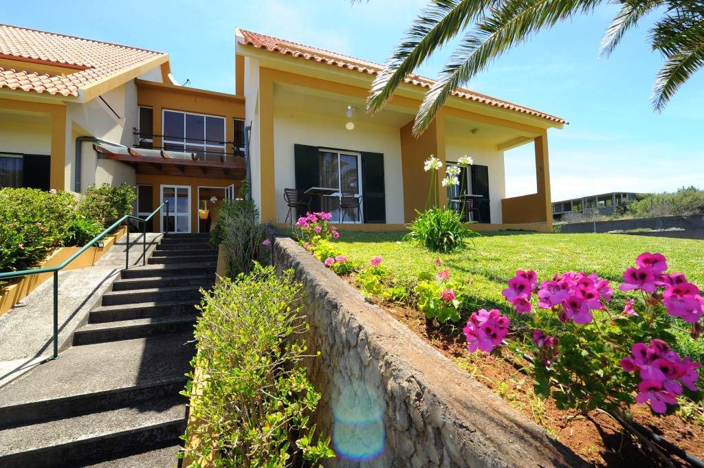 Residencial Farol Bed & Breakfast Ponta do Pargo Eksteriør bilde